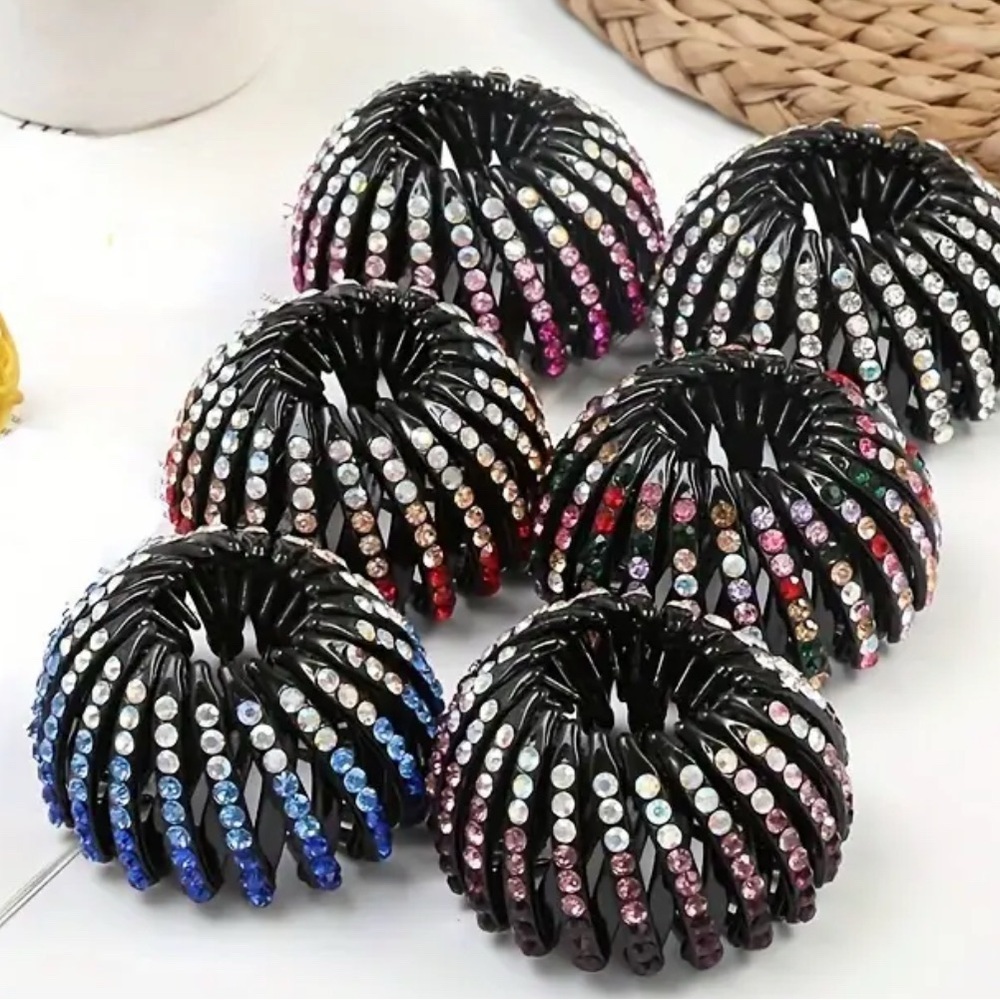 Elegant Black Hair Claw with Green Rhinestones